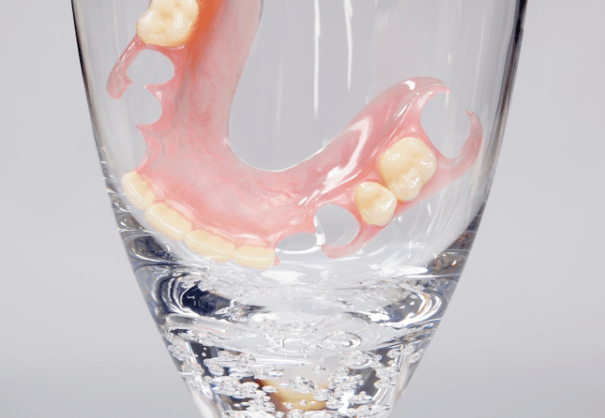 精密義歯治療（噛める入れ歯）